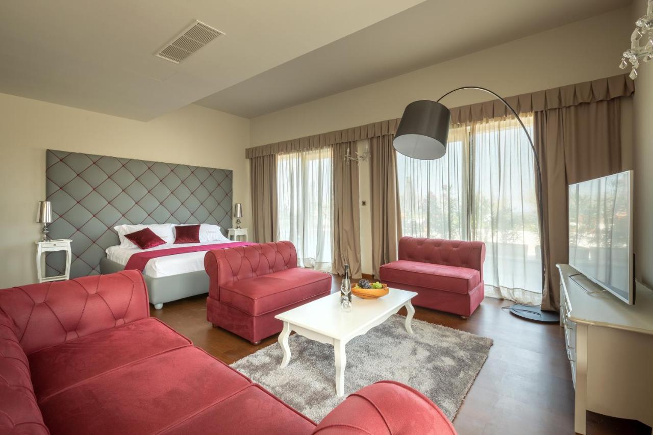 Wine Residence Cattunar Brtonigla Luaran gambar